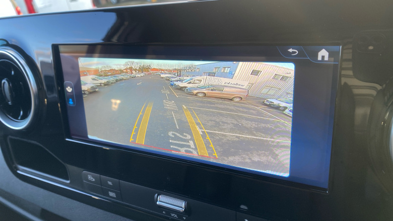 Mercedes-Benz Sprinter 315Cdi L2 Diesel Rwd 3.5t H2 Pro Van